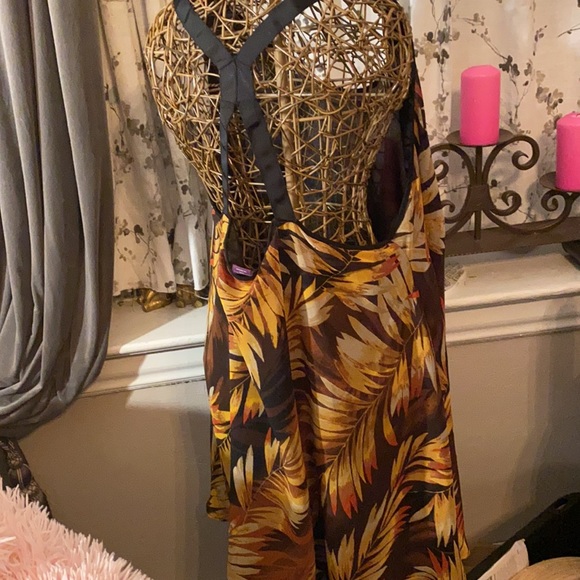 Sheer 2 layer sleeveless blouse - Picture 4 of 6